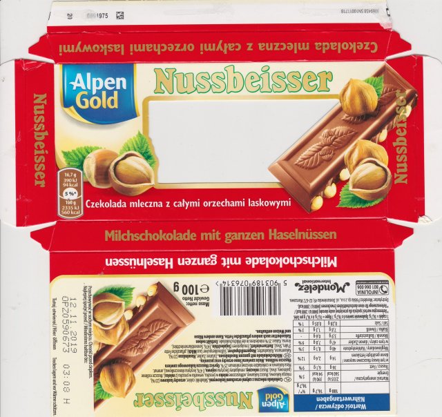 Nussbeisser male Alpen Gold oble czekolada mleczna z calymi orzechami laskowymi 94kcal